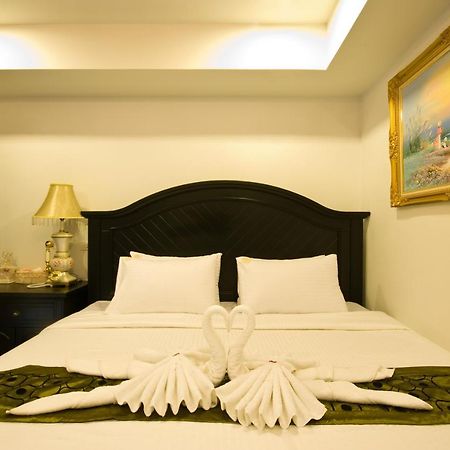 Richly Villa Bangkok Buitenkant foto