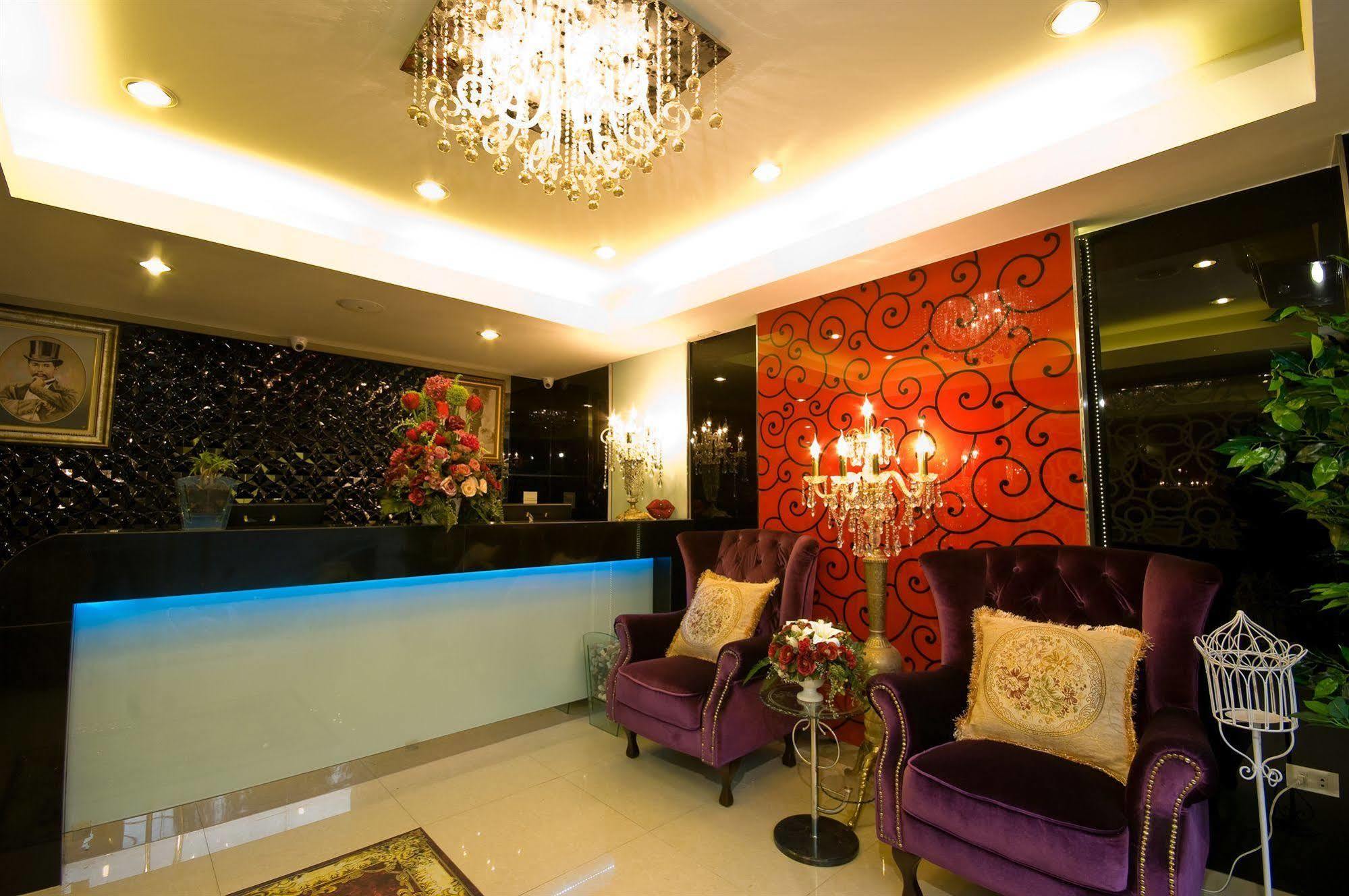 Richly Villa Bangkok Buitenkant foto