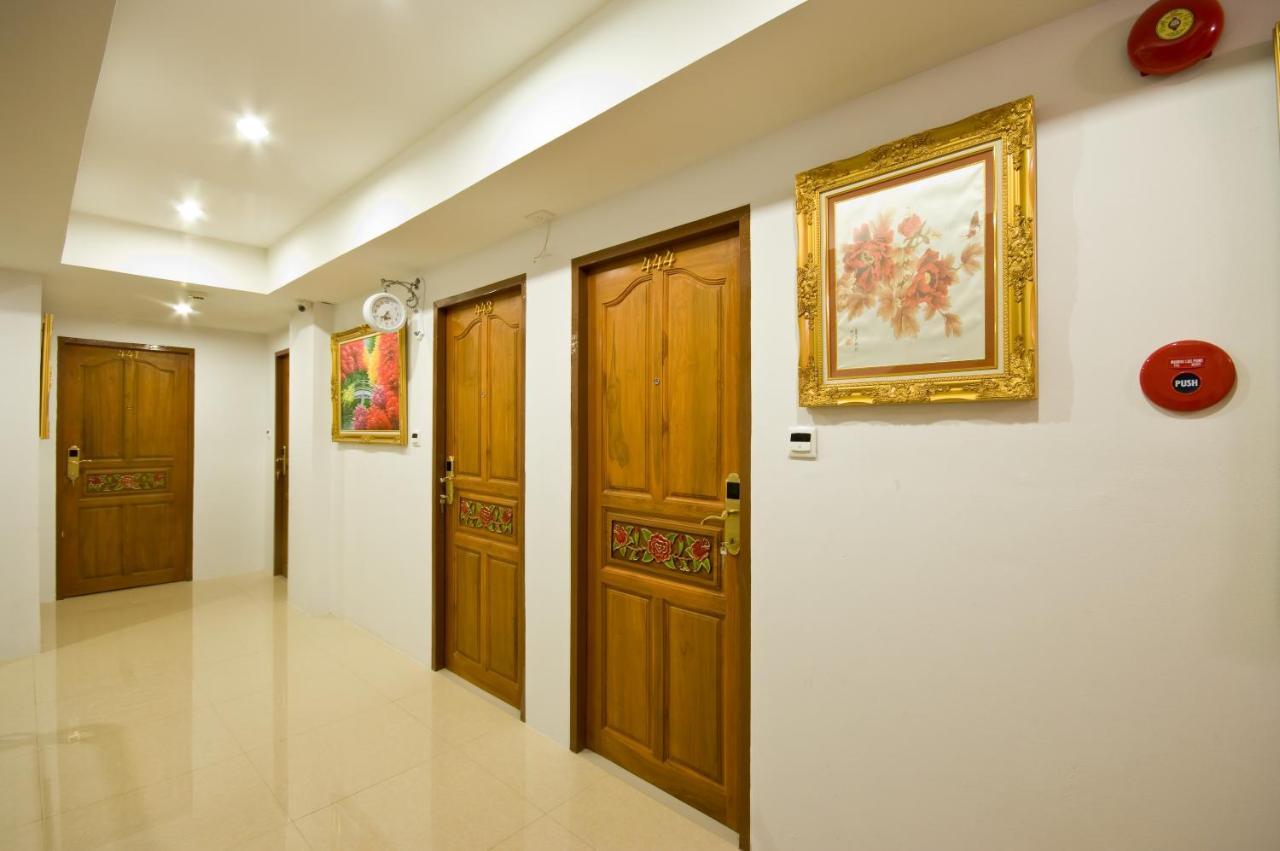 Richly Villa Bangkok Buitenkant foto